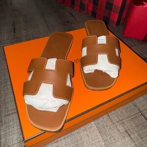 Hermes Oran Sandal 37